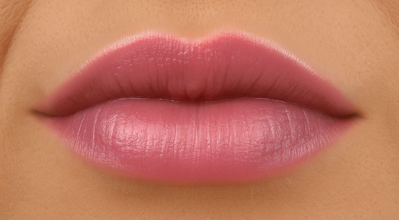 Lippen met Lipgloss Allure