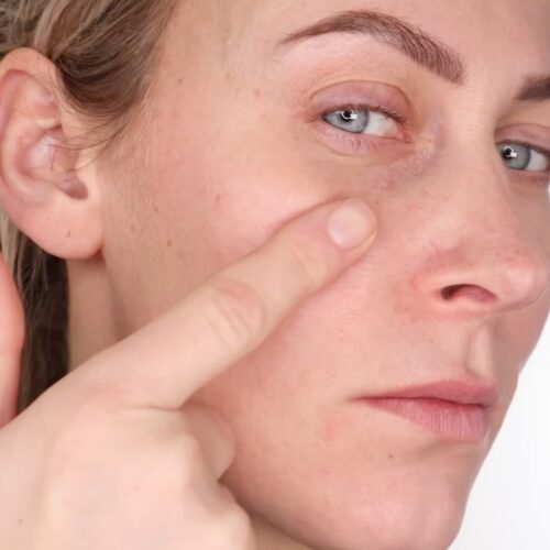 cream color corrector peach