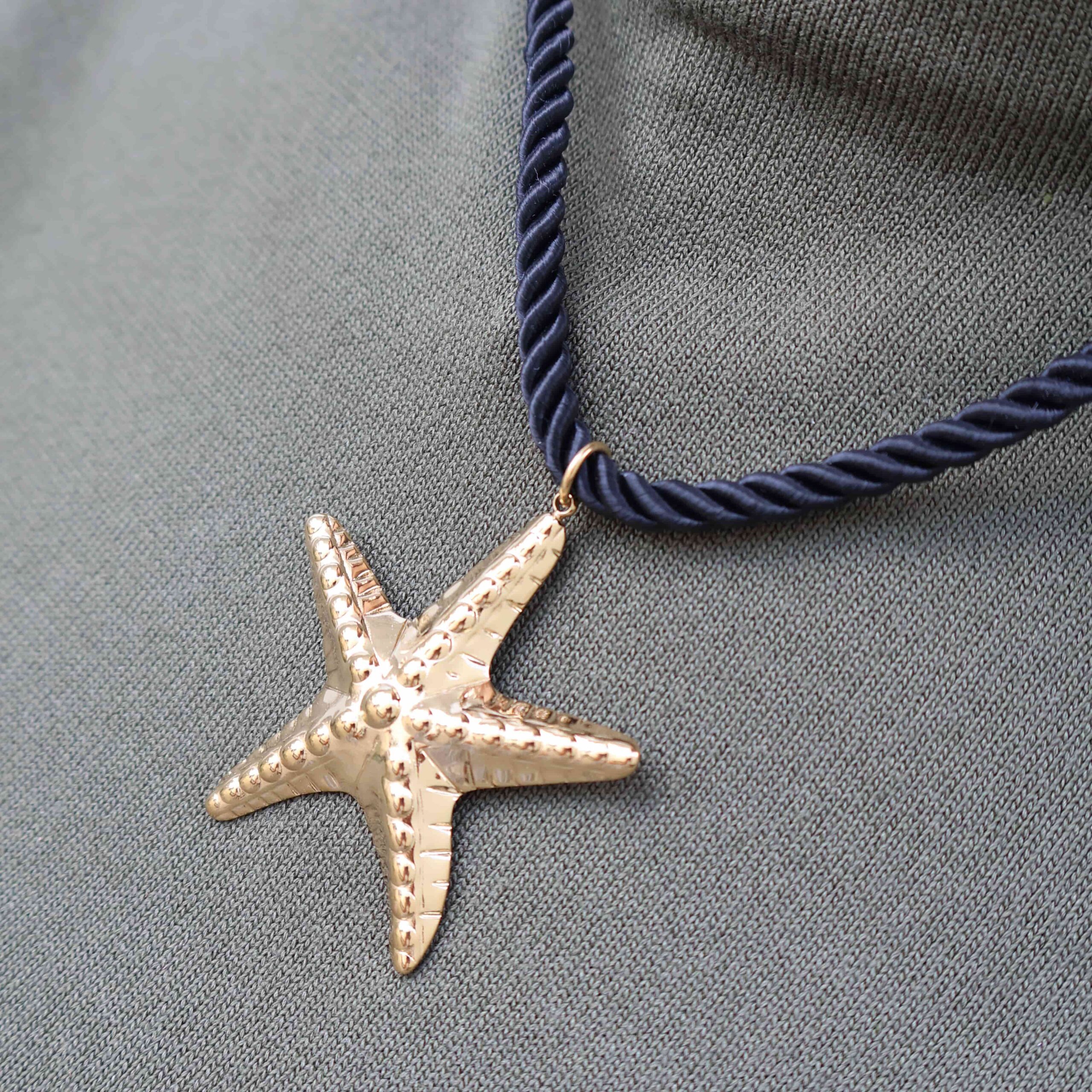 Marion sereen wood evergreen sea-green icicle _ Bronzer sunvibe Blush horizon lipoil Brown_(15)